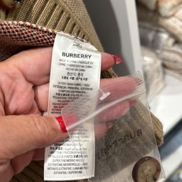 burberry cardigan - Picture 2 of 6
